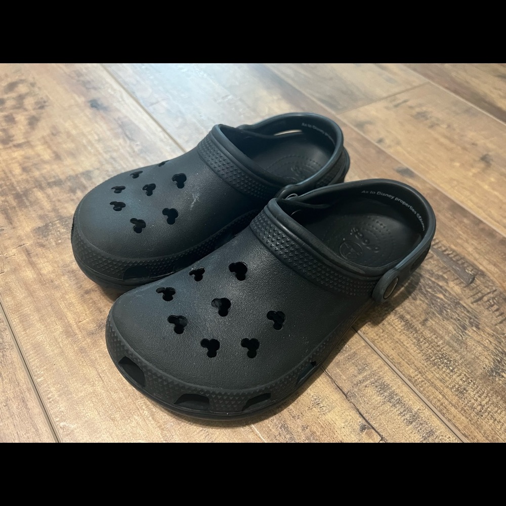 Disney Park Mouse crocs 4/6